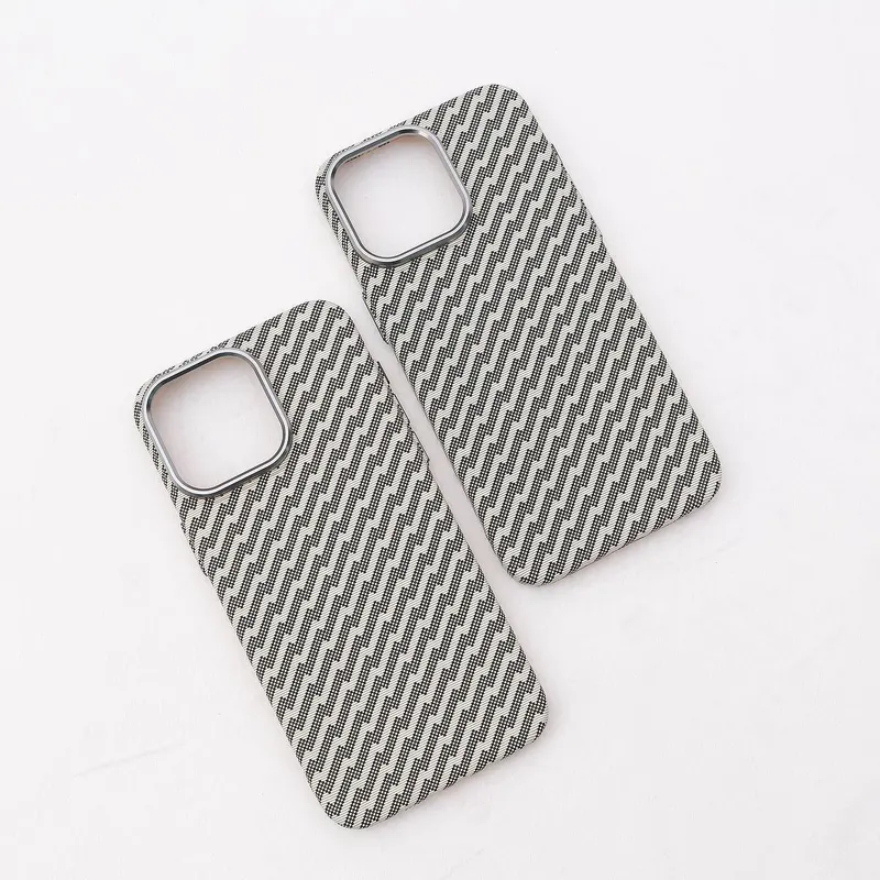 CHEXOL CARBON MAGSAFE LF-15 IP15 PRO