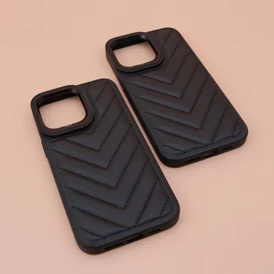 CHEXOL KAJSA V STYLE IP15 PRO MAX BLACK