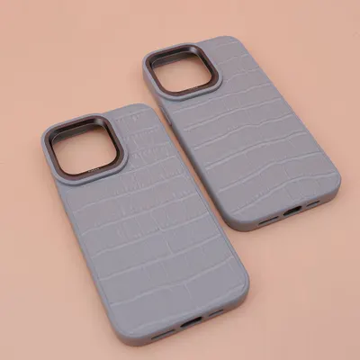 CHEXOL KAJSA CROCO PATTERN IP15 PRO LIGHT GREY