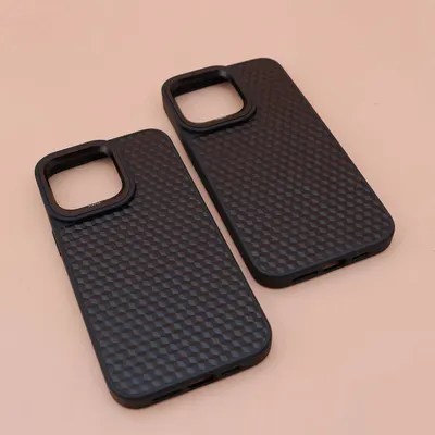 CHEXOL KAJSA CUBOID IP15 PRO MAX BLACK